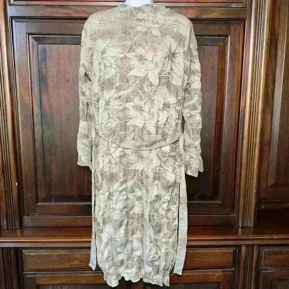 NWT! Zara Beige Floral Dress Size Small - Picture 1 of 16